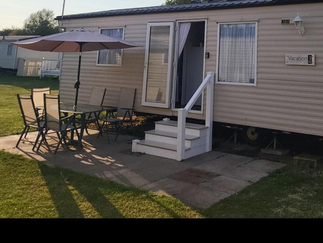 Hotel Vacation Escape - Valley Farm -Clacton-On-Sea - Holiday Park Exterior foto